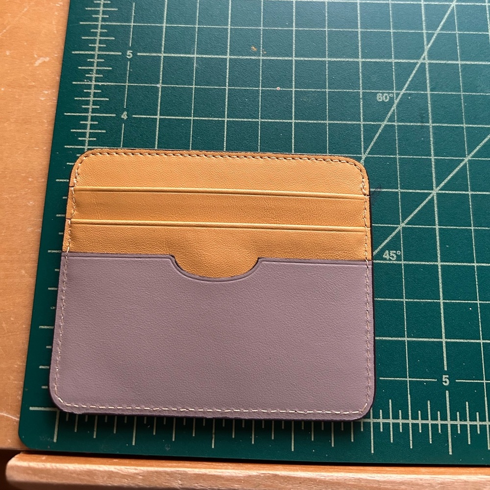 Patent of Heart Leather Card Holder Color Block - Picture 5 of 6